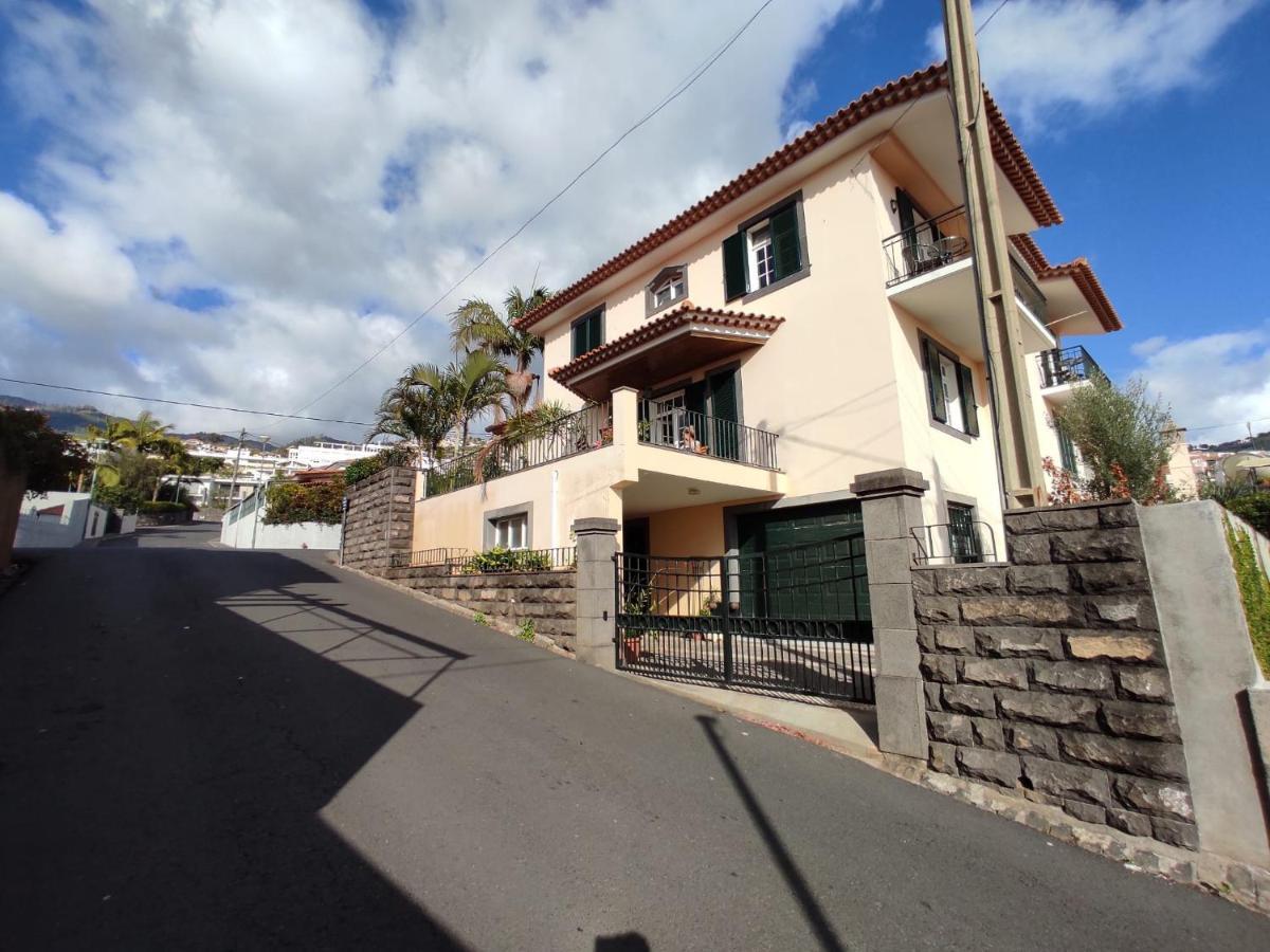 Villaer Telo *